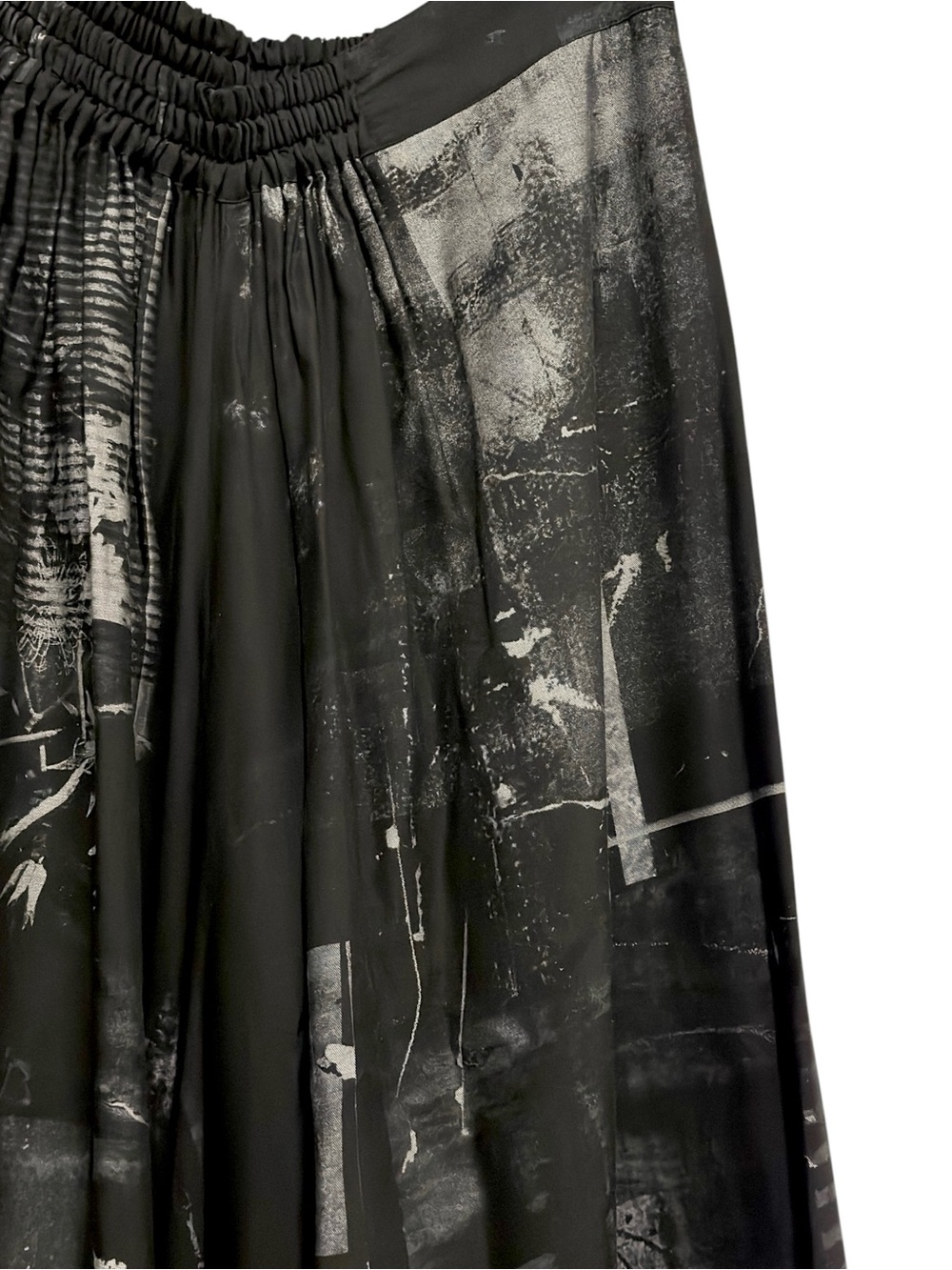 Y’s Yohji Yamamoto FW25 Cupro Abstract Print Ruched Side Waist Flowy Trousers 2 - Picture 6 of 14